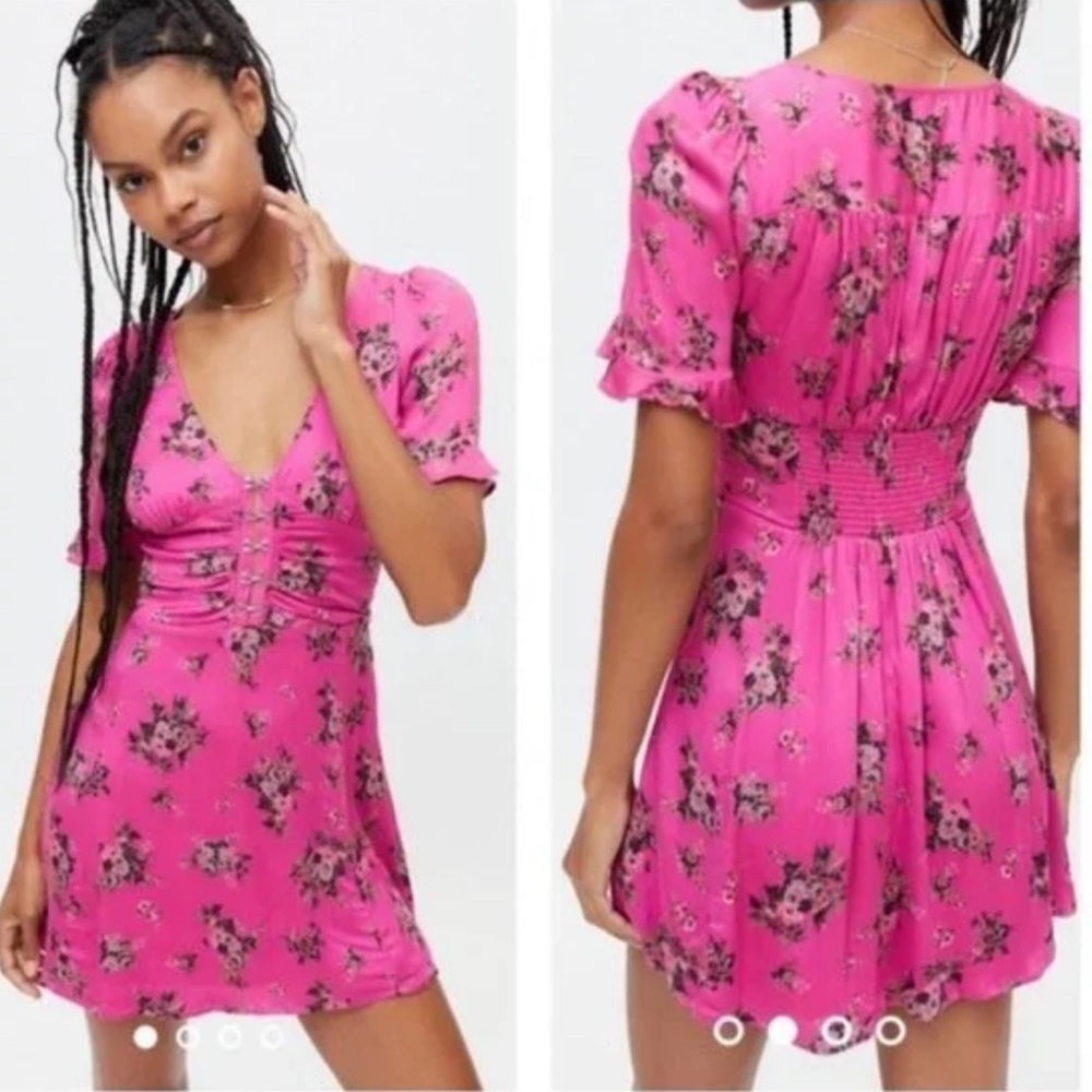 Urban outfitters Floral Pink Lined Dress Size Medium Mini Dress Aritha